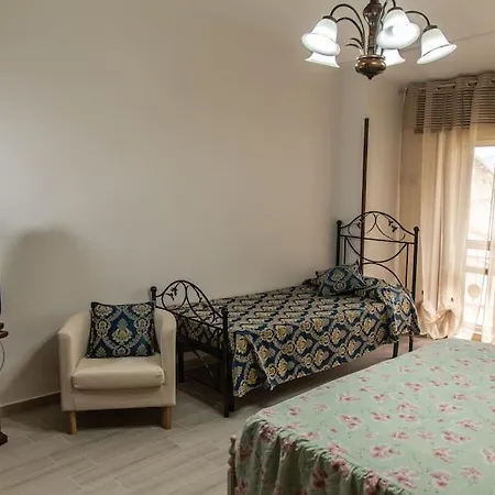 Casa La Seggiara 펜션 *
